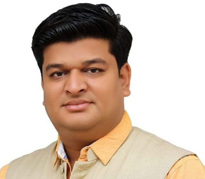 rajeev gujrati